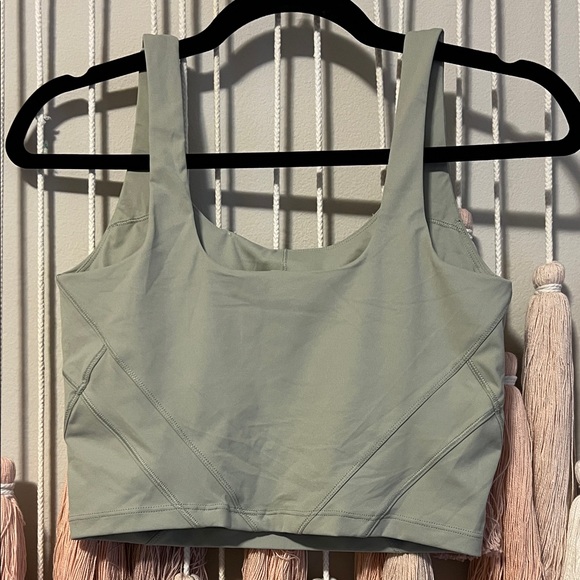 Cupshe Sage Green top size 6 NWT - Picture 2 of 2